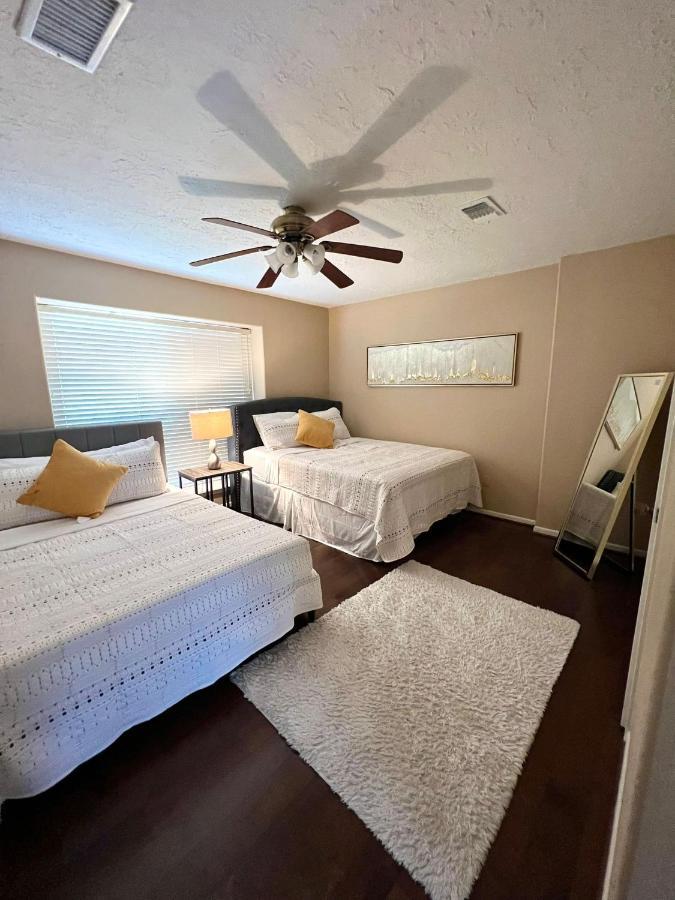 Centrally Located Houston Retreat! Sleeps 8, 10 Min To Downtown, Free Parking Екстериор снимка
