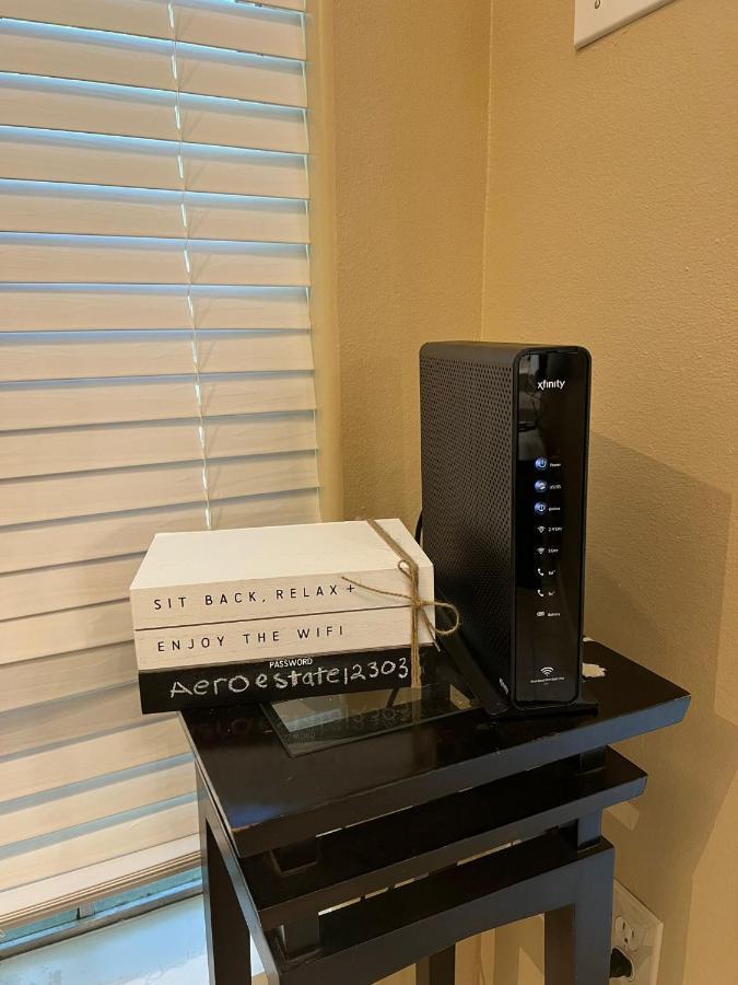 Centrally Located Houston Retreat! Sleeps 8, 10 Min To Downtown, Free Parking Екстериор снимка