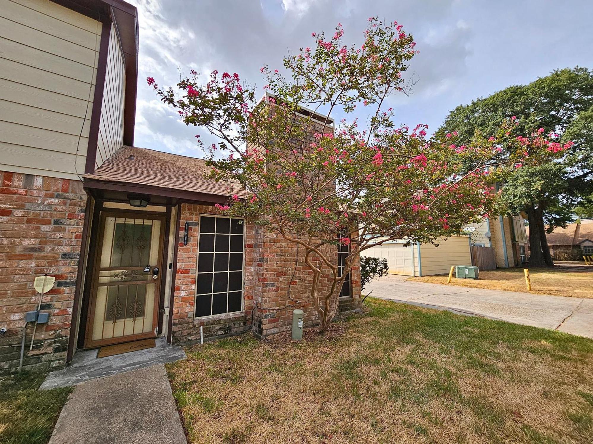 Centrally Located Houston Retreat! Sleeps 8, 10 Min To Downtown, Free Parking Екстериор снимка